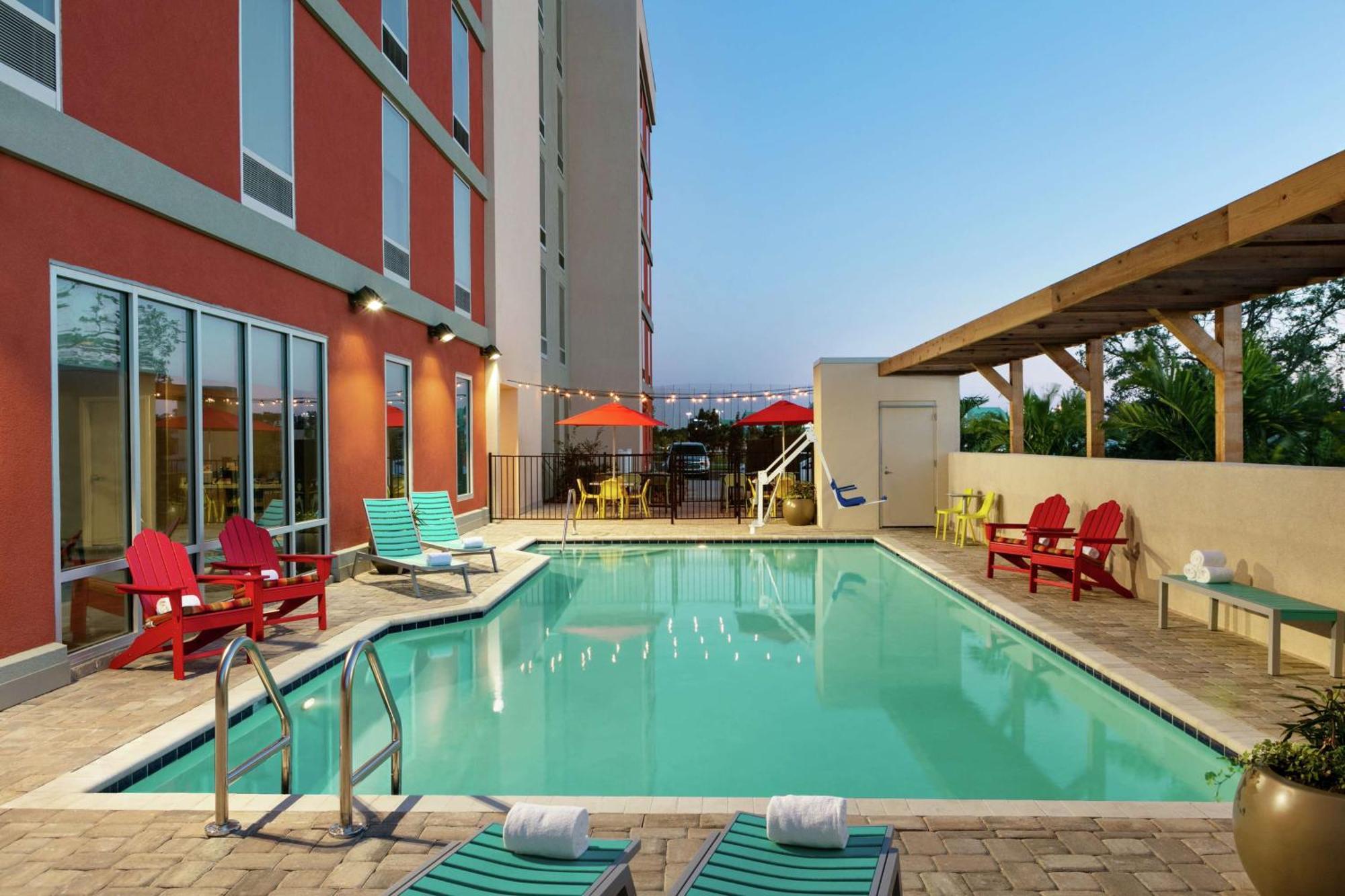Home2 By Hilton Tampa