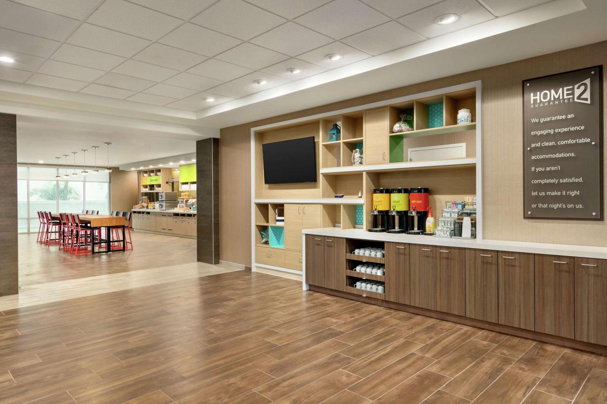 Hotel Home2 By Hilton Tampa